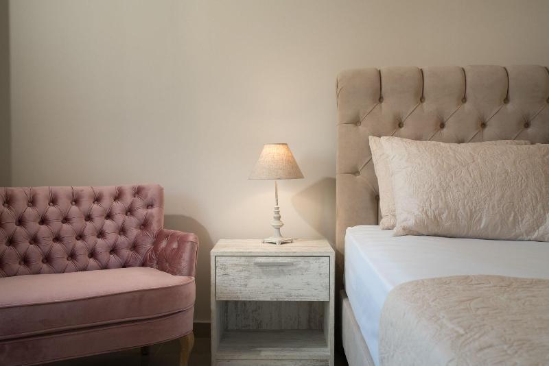 Aeolos Boutique & 4* Kalamákion