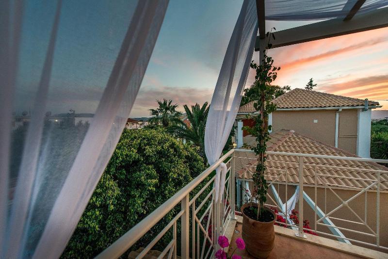 Aeolos Boutique & Hotel apartamentowy 4*
